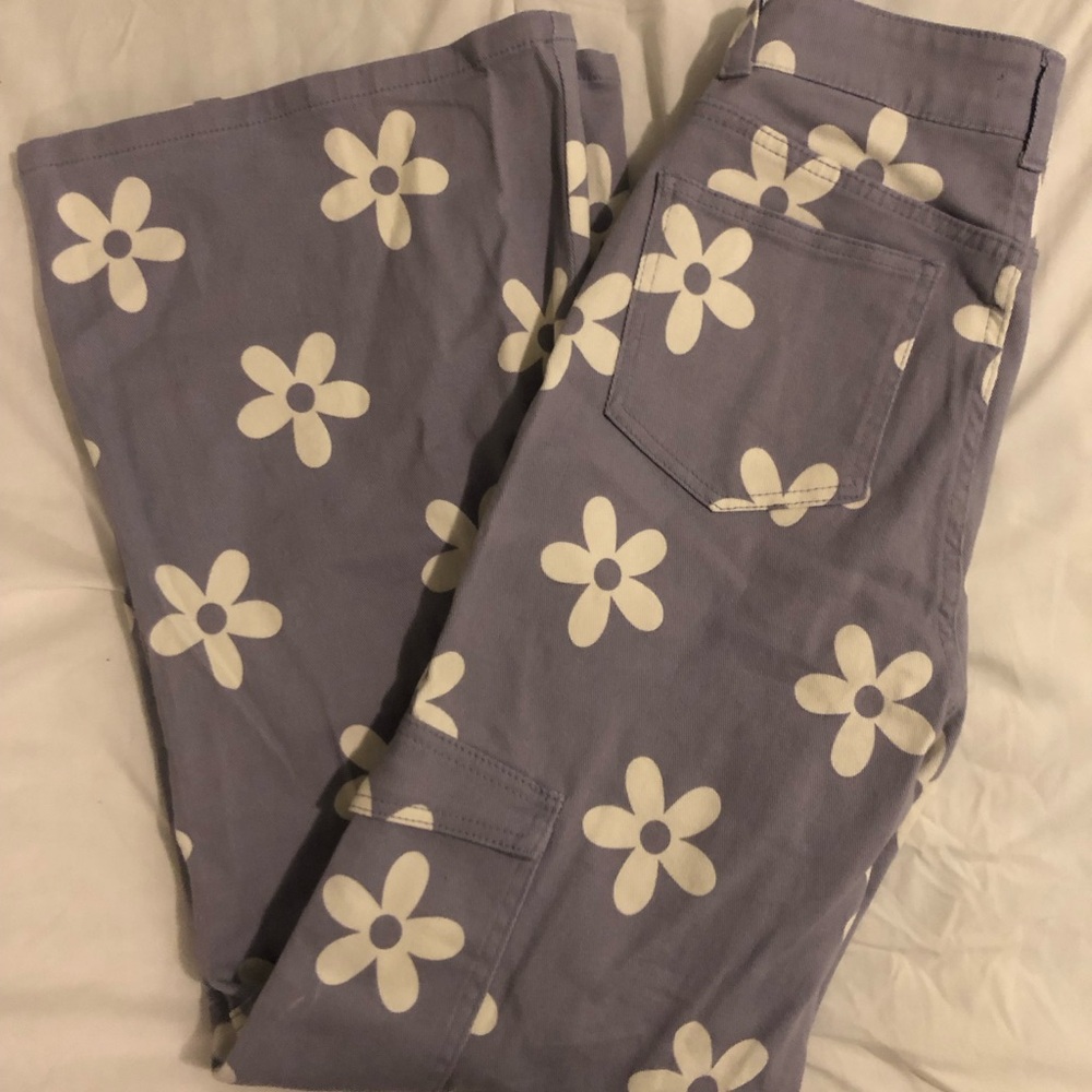 Lavender cargo pants with white flowers